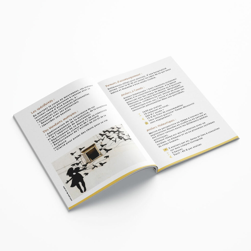 Brochure promotionnelle d’activités artistiques autour de la danse et le mouvement.